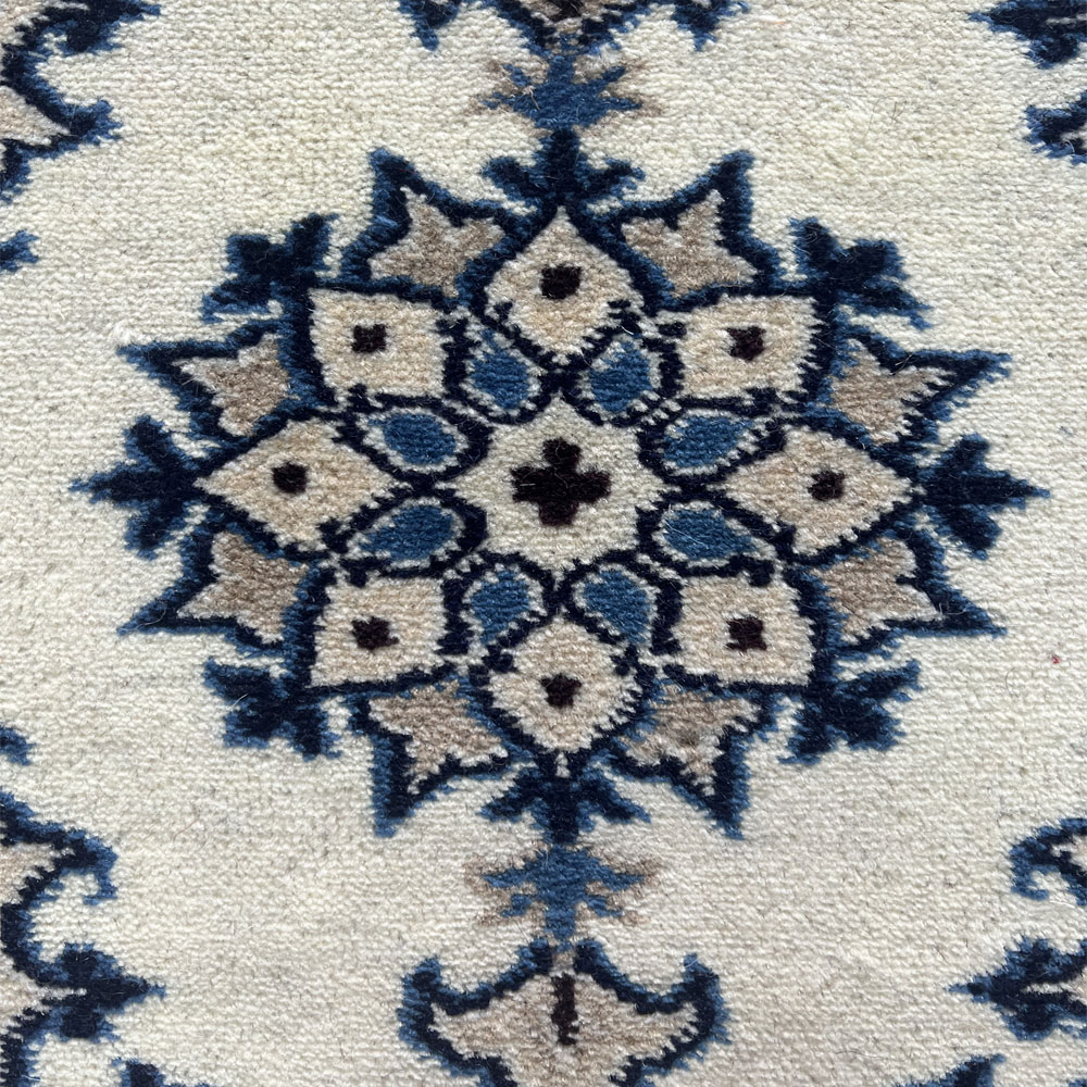 Tapete Persa Nain Bege Decorativo para Sala e Hall 63x41cm - Image 3
