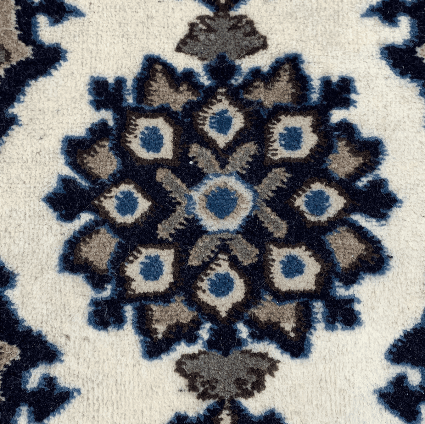 Tapete Persa Nain 0,60 X 0,40m - Image 4